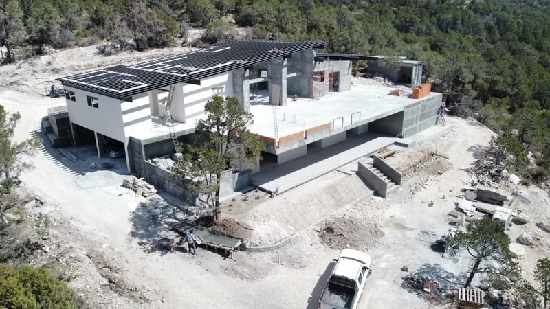 Obra residencial en proceso con supervisión técnica